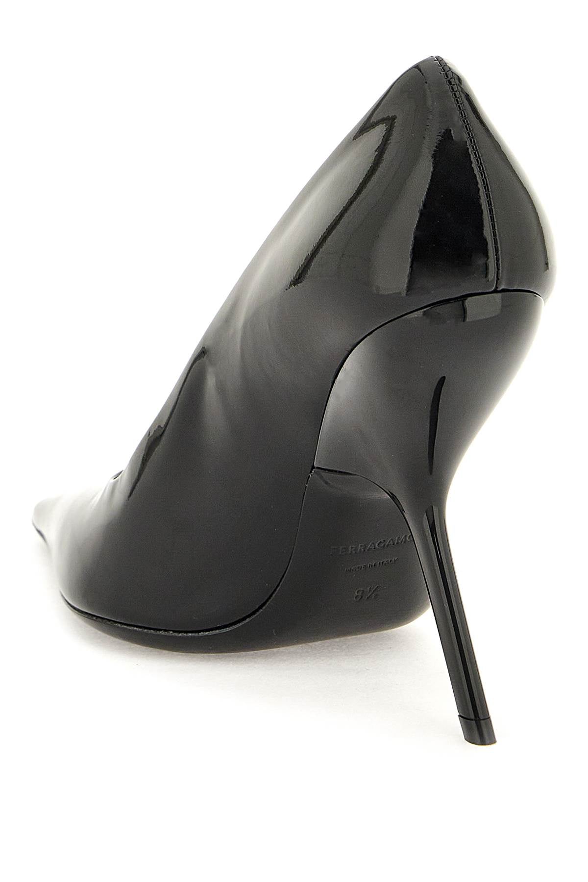 Ferragamo Eva Pumps