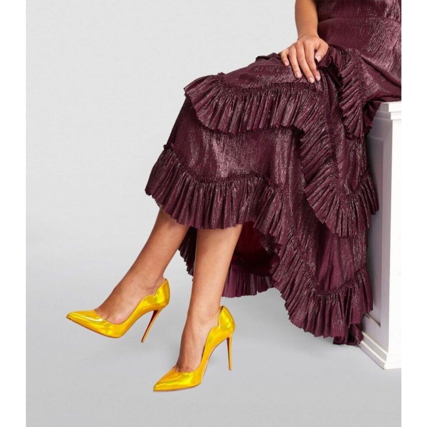 Christian Louboutin Hot Chick 100 patent Leather psychic yellow Pumps 39.5