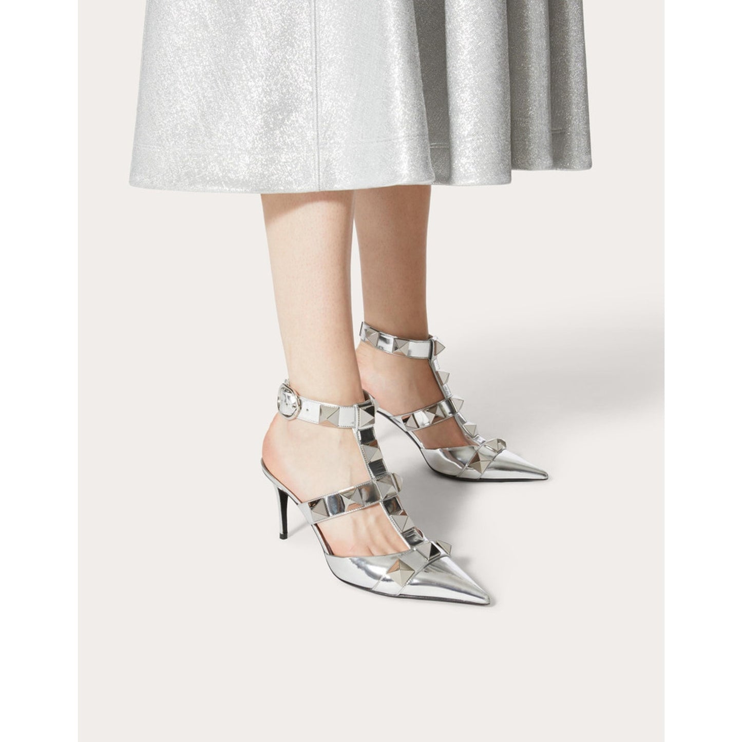 NIB Valentino Garavani Gold Roman Stud Ankle Strap Leather Pumps 36.5