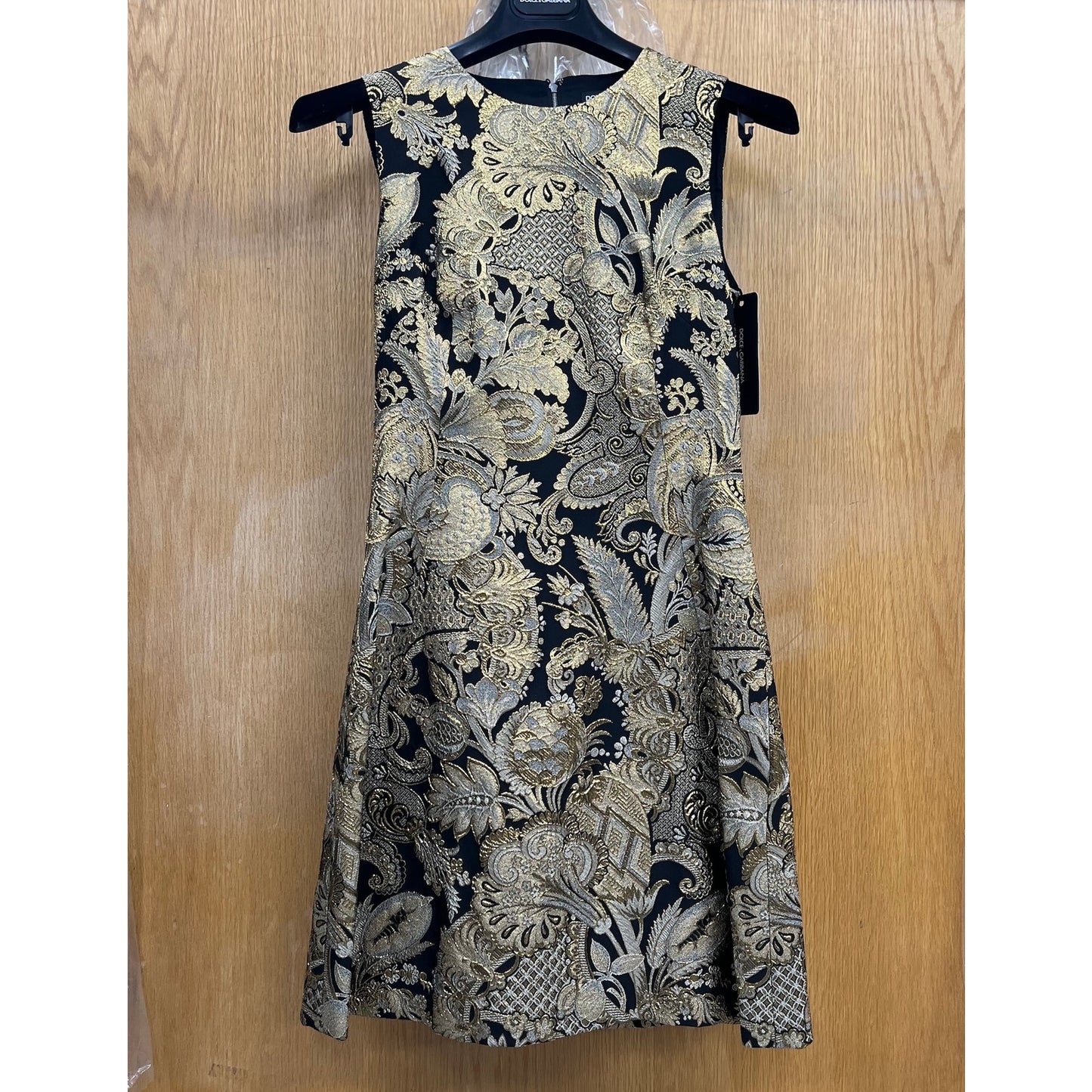 DOLCE & GABBANA Gold Metallic  Jacquard Sleeveless Mini Dress 42 M