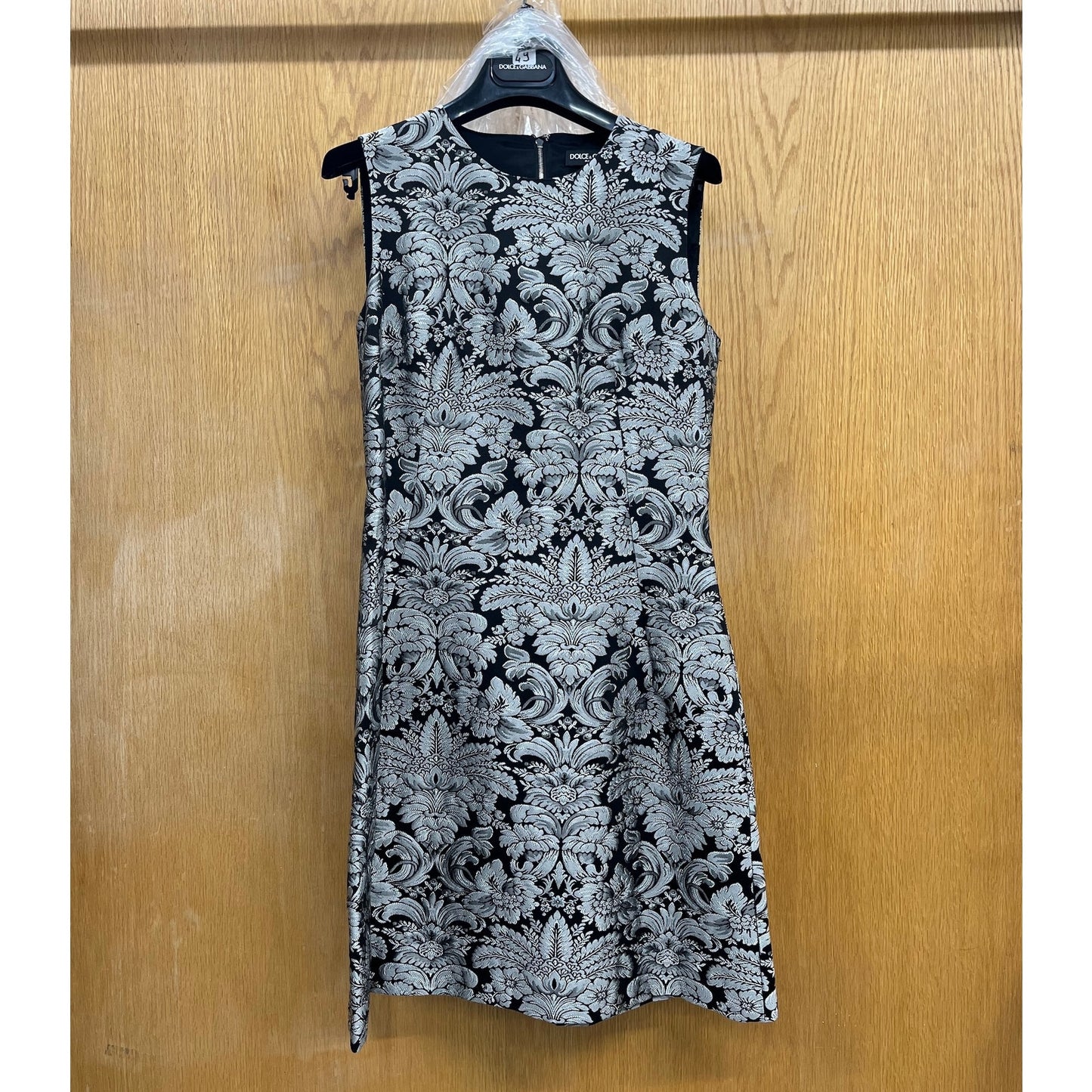 DOLCE & GABBANA Silver Metallic Jacquard Sleeveless Mini Dress 40 S