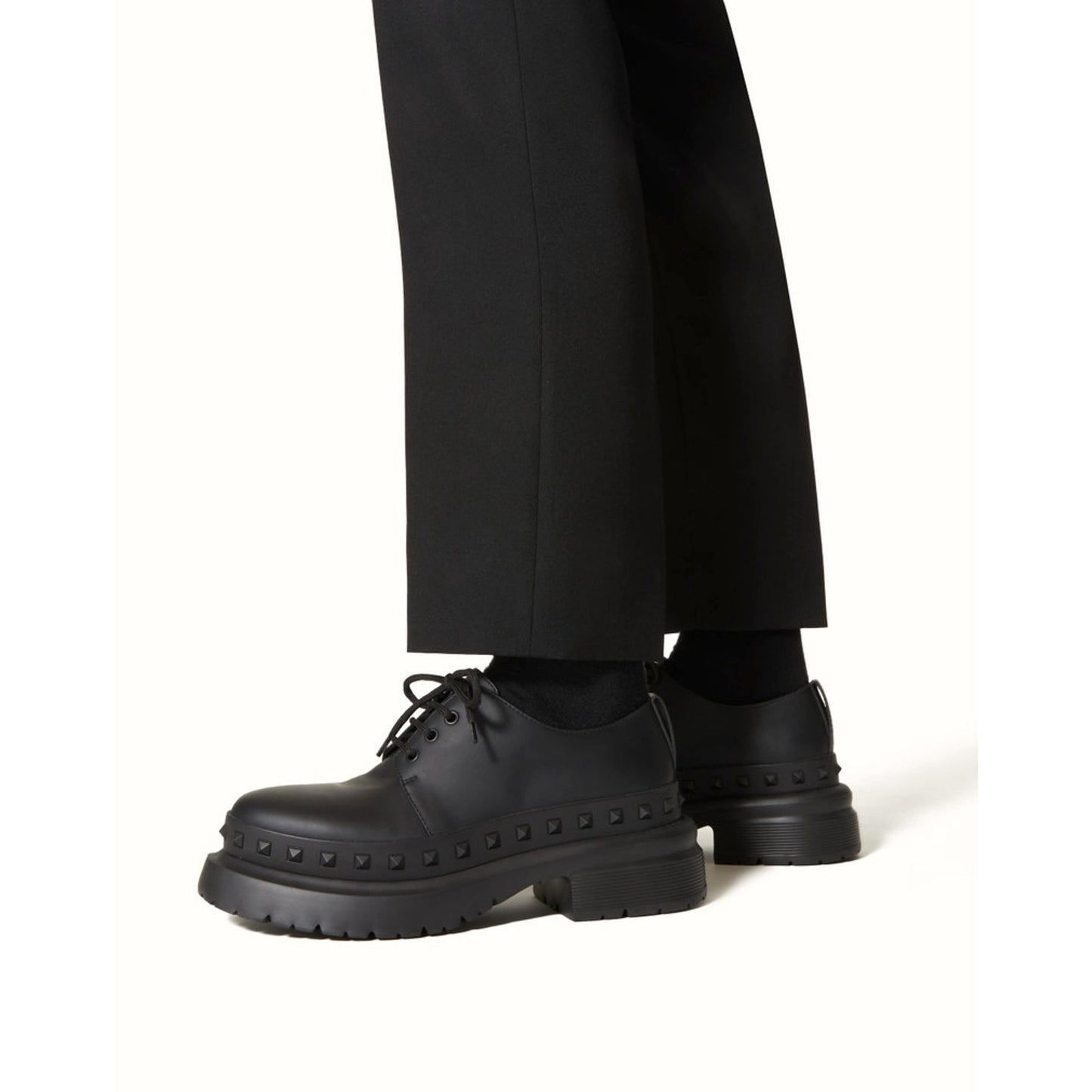 NIB Valentino Garavani Black M-Way Rockstud leather Derby shoes 42