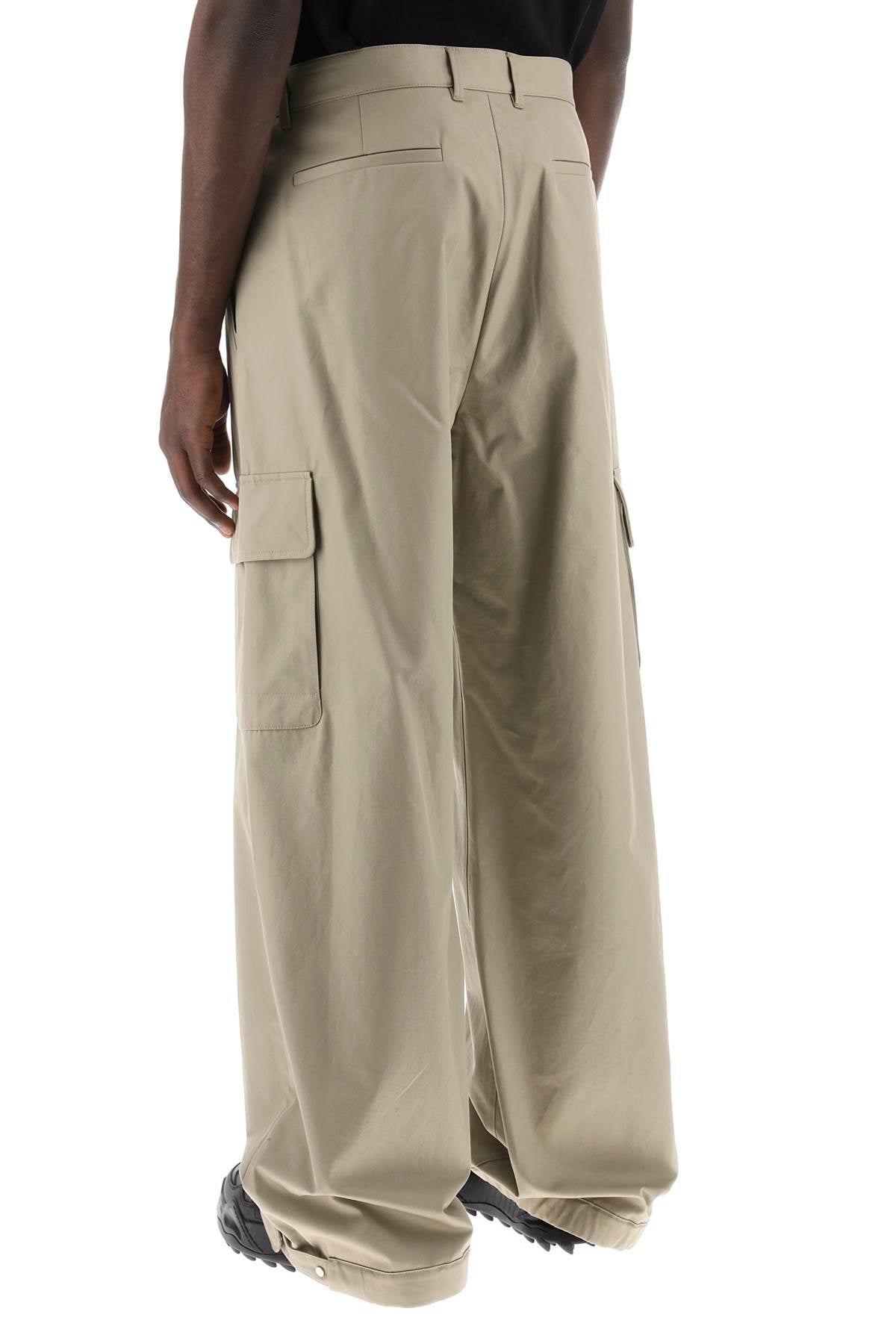 Off-White Wide-Legged Cargo Pants With Ample Leg