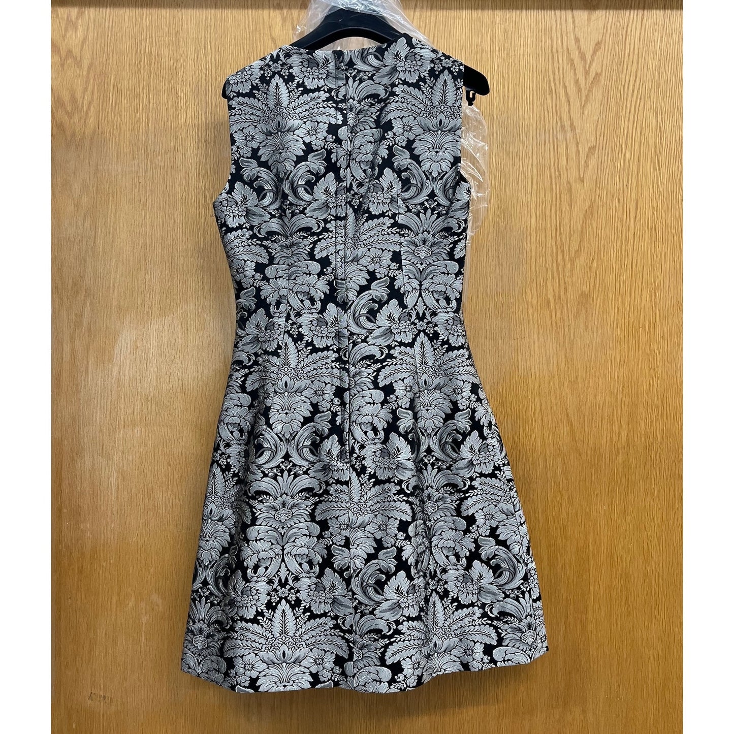 DOLCE & GABBANA Silver Metallic Jacquard Sleeveless Mini Dress 40 S